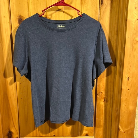 L.L. Bean Blue Insulated Short Sleeve T-Shirt - Picture 1 of 4